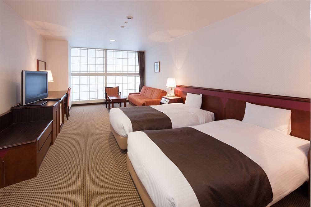 Kyoto Dai-Ni Tower Hotel Bagian luar foto