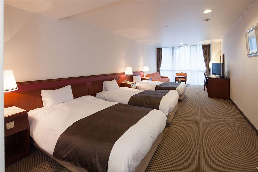 Kyoto Dai-Ni Tower Hotel Bagian luar foto