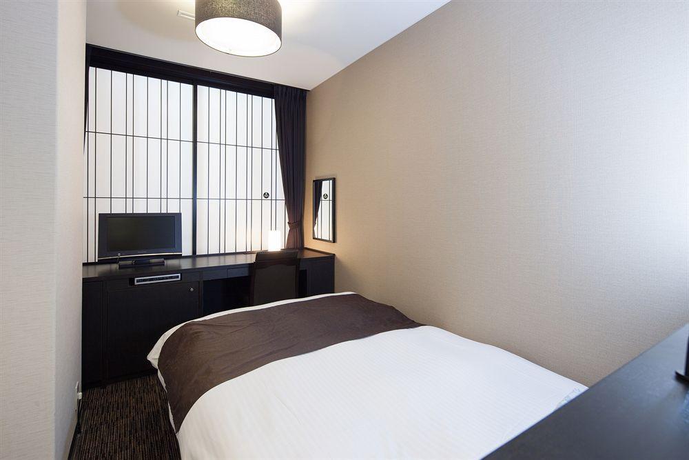 Kyoto Dai-Ni Tower Hotel Bagian luar foto