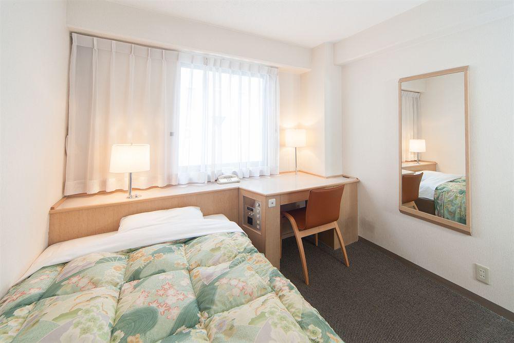 Kyoto Dai-Ni Tower Hotel Bagian luar foto